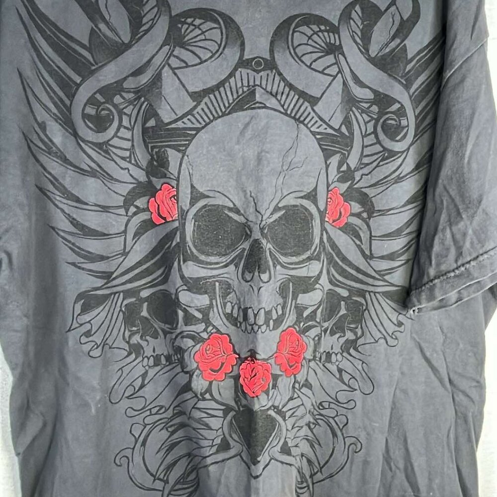 Hybrid Skulls Roses Vintage T Shirt LG Grunge Goth Punk Y2K Skater Distressed